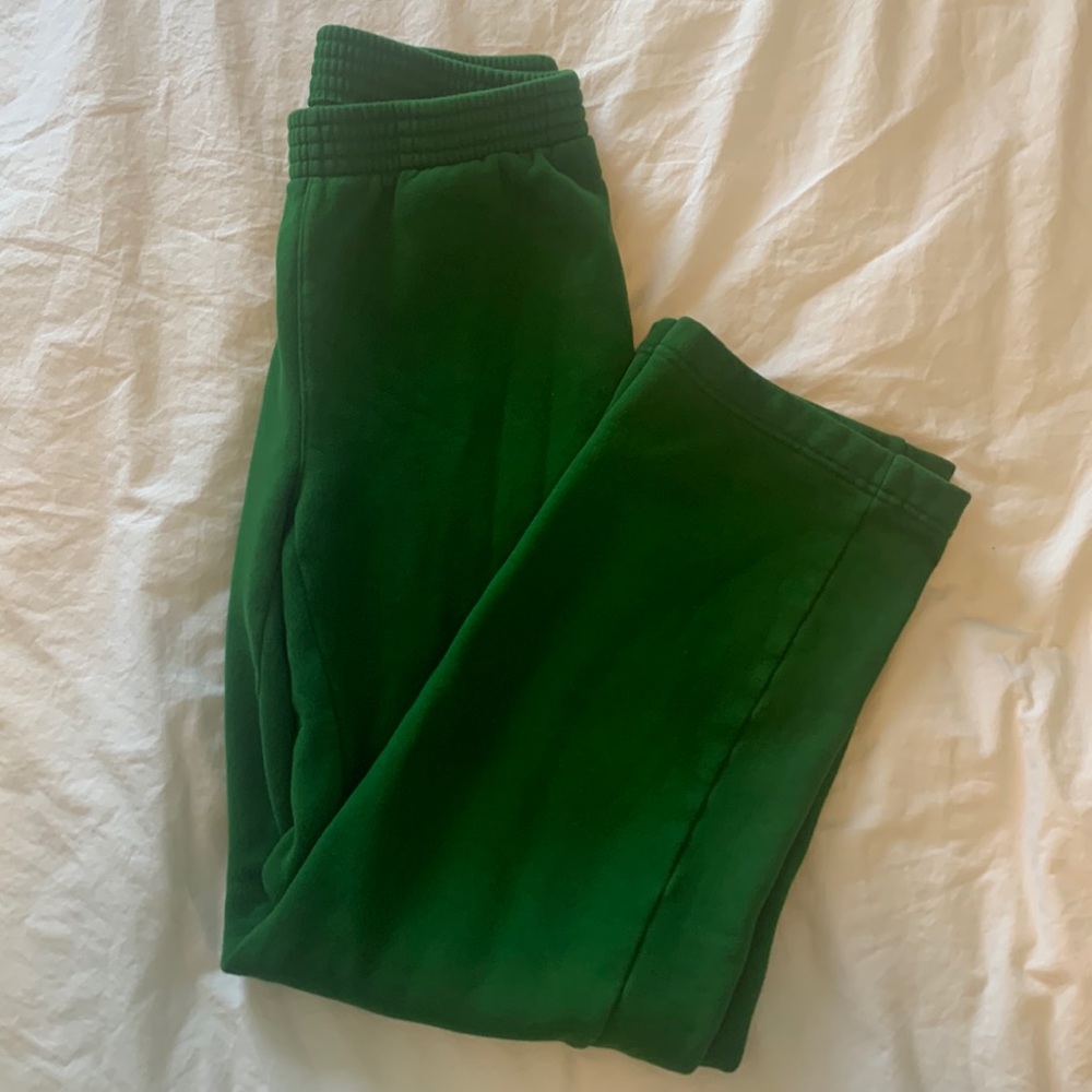Aritzia Tna
COZY FLEECE BOYFRIEND STRAIGHT SWEATPANT